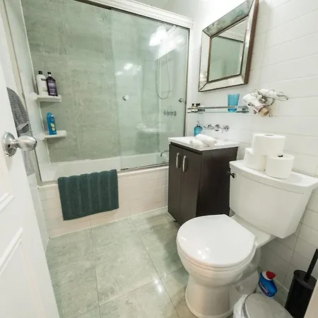 Spacious 4Br 2Ba Apt With Private Outdoor Space Uws New York Exterior photo