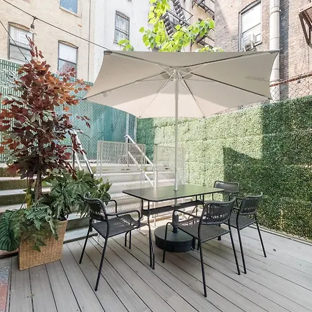 Spacious 4Br 2Ba Apt With Private Outdoor Space Uws New York Exterior photo