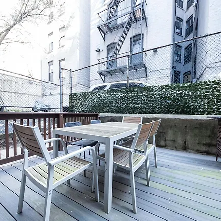 Spacious 4Br 2Ba Apt With Private Outdoor Space Uws New York Exterior photo